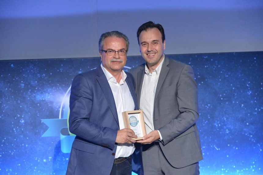 ΔΙΠΛΗ ΒΡΑΒΕΥΣΗ ΤΟΥ ΔΗΜΟΥ ΠΛΑΤΑΝΙΑ ΣΤΑ BEST CITY AWARDS!  Χρυσό βραβείο για τις συμμετοχικές πλατφόρμες ηλεκτρονικής διαβούλευσης και χάλκινο βραβείο για το έργο ανάπλασης πεζοδρομίων