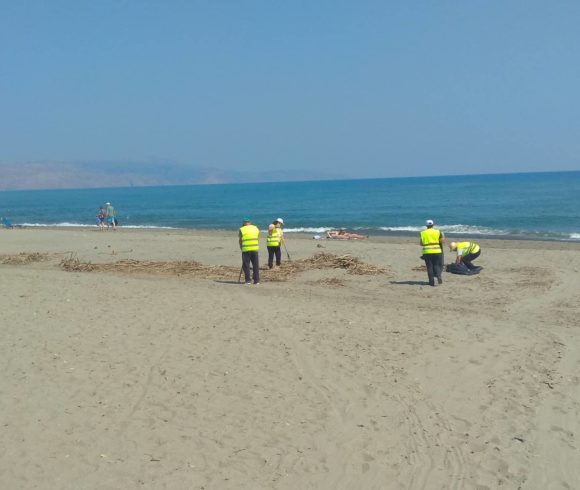 Εργασίες Καθαρισμού Των Παραλιών  Του Δήμου Πλατανιά