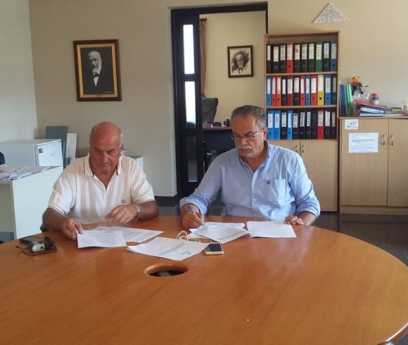 Υπογραφή Σύμβασης για την “ Αποκατάσταση ζημιών στο Δημοτικό και αγροτικό δίκτυο” του Δήμου Πλατανιά, ΠΥ1.643.000,00€ με ΦΠΑ Υπογραφή Σύμβασης για την “ Αποκατάσταση ζημιών στο Δημοτικό και αγροτικό δίκτυο” του Δήμου Πλατανιά, ΠΥ1.643.000,00€ με ΦΠΑ