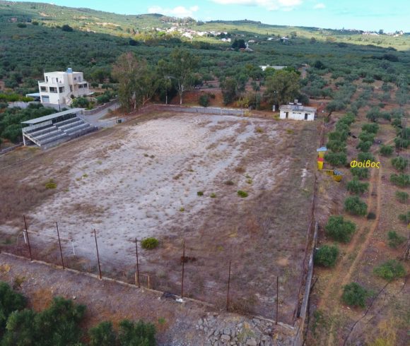 Ανακατασκευή Και Προσθήκη Τάπητα Στο Γήπεδο Βουκολιών Του Δήμου Πλατανιά