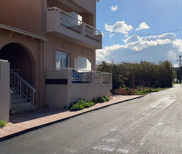 Ασφαλτόστρωση σε υποδομές Οδοποιίας, στην Κοινότητα Πλατανιά, του Δήμου Πλατανιά