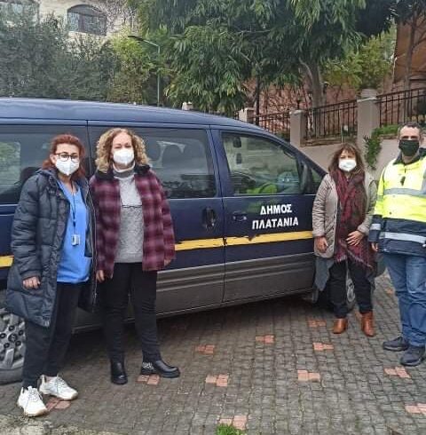 Κατ΄οίκον εμβολιασμοί, με διάθεση οχήματος του Δήμου Πλατανιά,  από την 7η ΥΠΕ και το Κέντρο Υγείας Κισσάμου στον Δήμο Πλατανιά