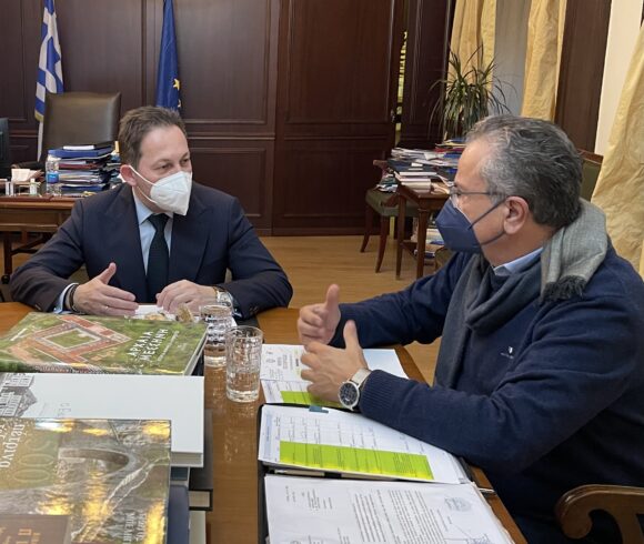 Συνάντηση για θέματα της ΠΕΔ Κρήτης μεταξύ του Γραμματέα και Δημάρχου Πλατανιά Γιάννη Μαλανδράκη, του Προέδρου Γιάννη Κουράκη με τον Αναπληρωτή Υπουργό Εσωτερικών, κ. Στυλιανό Πέτσα Συνάντηση για θέματα της ΠΕΔ Κρήτης μεταξύ του Γραμματέα και Δημάρχου Πλατανιά Γιάννη Μαλανδράκη, του Προέδρου Γιάννη Κουράκη με τον Αναπληρωτή Υπουργό Εσωτερικών, κ. Στυλιανό Πέτσα