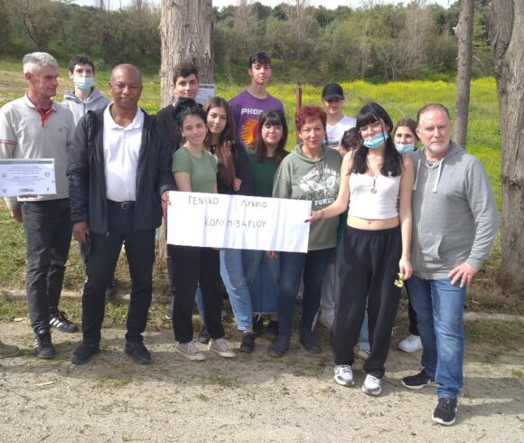 Φύτευση δέντρων από το Δήμο Πλατανιά και σχολεία του Δήμου στο πλαίσιο της πρωτοβουλίας “75UN – 75 TREES UNAI SDG7” 75 έτη ΟΗΕ Φύτευση δέντρων από το Δήμο Πλατανιά και σχολεία του Δήμου στο πλαίσιο της πρωτοβουλίας “75UN – 75 TREES UNAI SDG7” 75 έτη ΟΗΕ