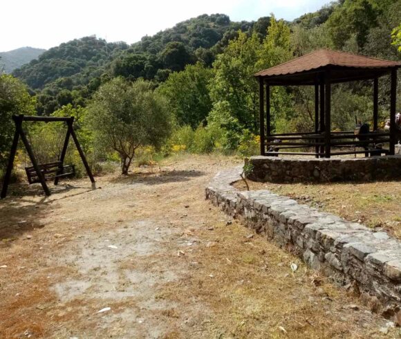 Συντήρηση – Ανάδειξη πεζοπορικών διαδρομών  Δήμου Πλατανιά